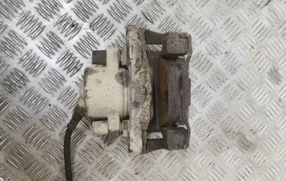BMW 5 E39 Front brake caliper