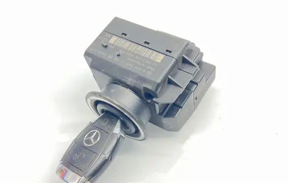 Mercedes-Benz CLK A209 C209 Ignition lock A2095453108