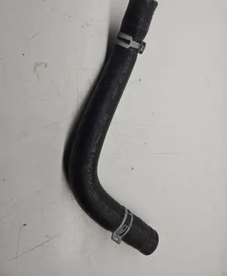 Ford Mustang VI Engine coolant pipe/hose C757L