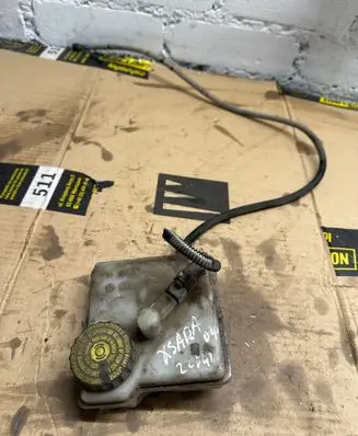 Brake fluid reservoir