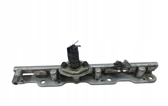 Toyota Yaris Fuel main line pipe