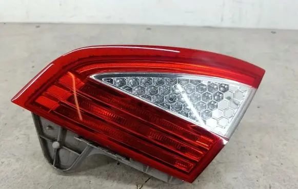 Ford Mondeo MK IV Tailgate rear/tail lights 
