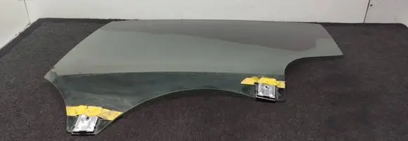 Rear door window glass