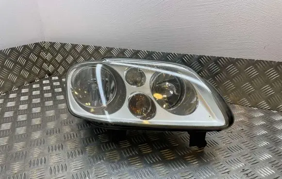 Volkswagen Touran I Headlight/headlamp 1T0941006E
