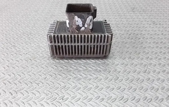 Opel Sintra Glow plug pre-heat relay 90508974