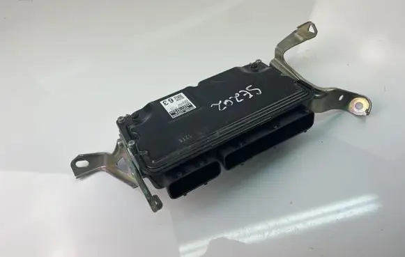 Toyota Verso Engine control unit/module 896610F630