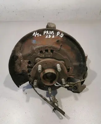 Toyota Prius (XW30) Front wheel hub