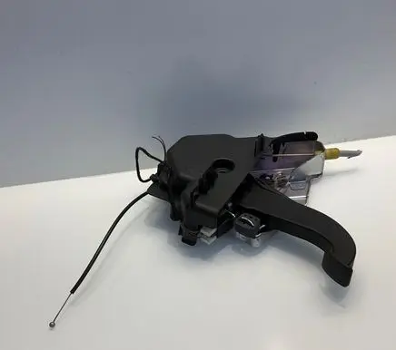 Mercedes-Benz E W212 Handbrake/parking brake lever assembly A2044200084 2044200084