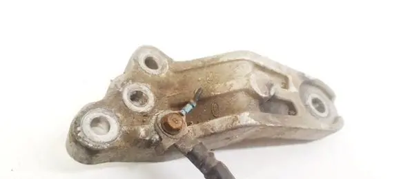 KIA Ceed Engine mounting bracket