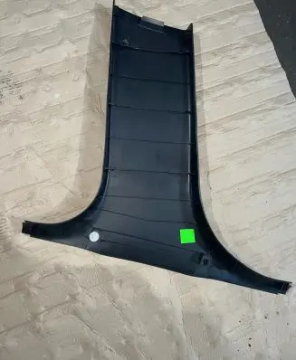 BMW 3 E90 E91 (B) pillar trim (bottom) 7058338 52107010