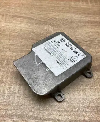 Volkswagen PASSAT B5.5 Airbag control unit/module 6Q0909605B