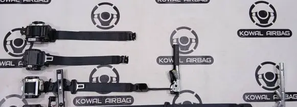 Renault Clio V Set of seat belts 868843661R 642571400A 6425711300A