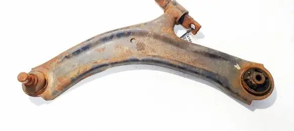 Nissan Qashqai Front lower control arm/wishbone