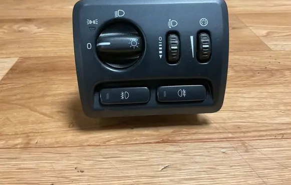 Light switch