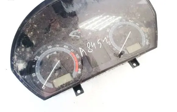 Skoda Fabia Mk1 (6Y) Speedometer (instrument cluster) 6y0920881d