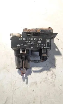 Volkswagen Golf IV Coolant fan relay 357919506 898718000