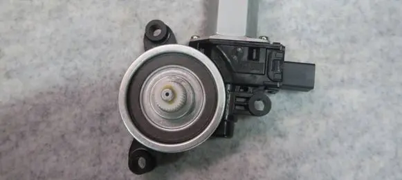 Mazda 3 III Rear door window regulator motor GD558RB B45C5858X