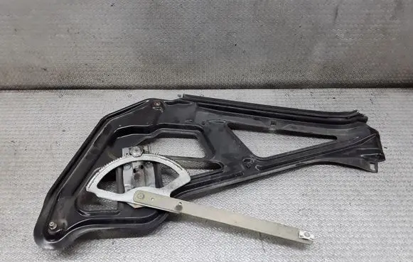 Volkswagen II LT Front door manual window regulator 