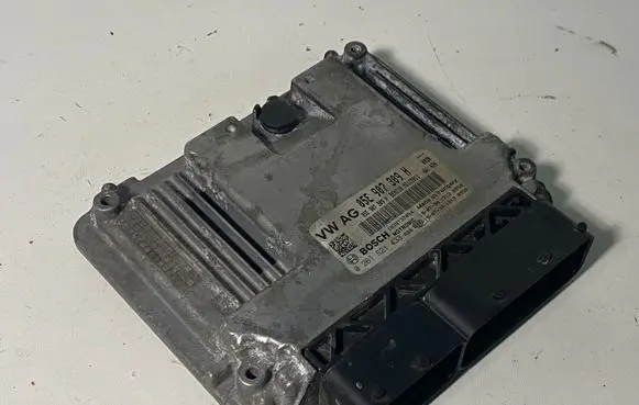 Volkswagen PASSAT B8 Engine control unit/module 05E907309H 0261S21433