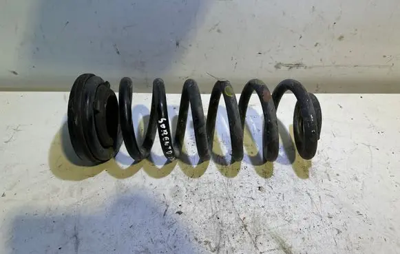 KIA Sorento Rear coil spring 