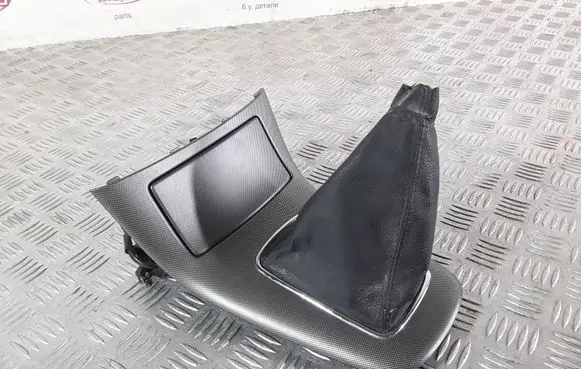 Toyota Avensis T250 Gear lever shifter trim leather/knob 8493 8528