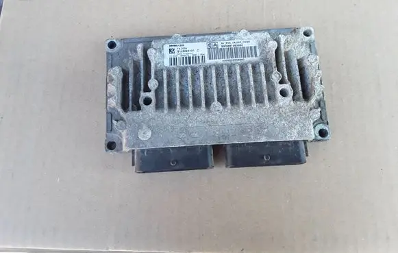 Citroen C4 I Gearbox control unit/module S126024101 8200623620 8200563399