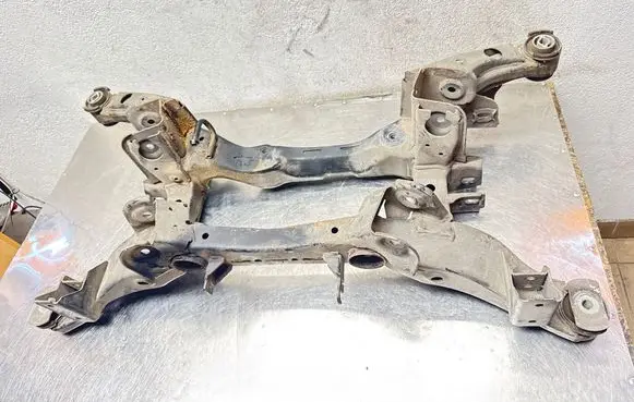 Opel Insignia A Rear subframe 
