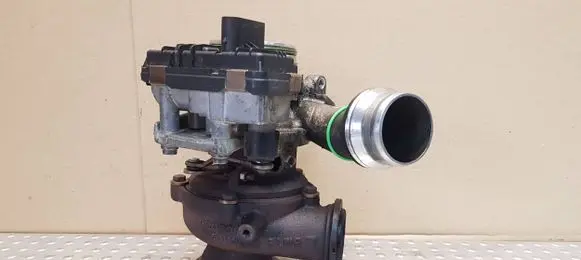 BMW 2 F46 Turbo 8511719