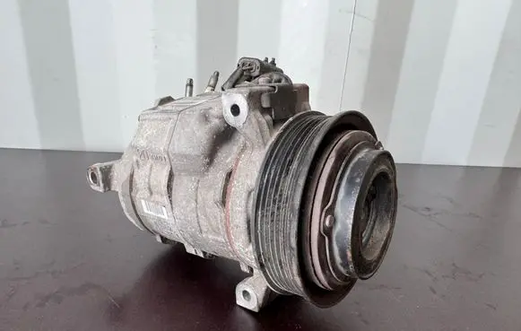Dodge Durango III Air conditioning (A/C) compressor (pump) 68158260AA
