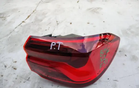 BMW X2 F39 Rear/tail lights set F03688000