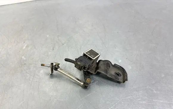 Mercedes-Benz S W221 Air suspension front height level sensor A0105427717