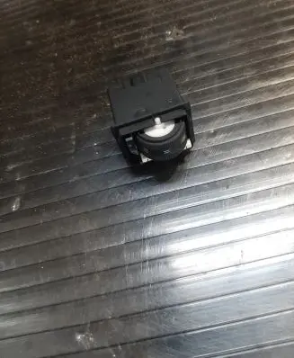 Audi A4 S4 B8 8K Headlight level height control switch 8K0941301A