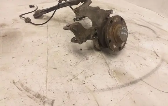Audi A4 S4 B6 8E 8H Rear wheel hub