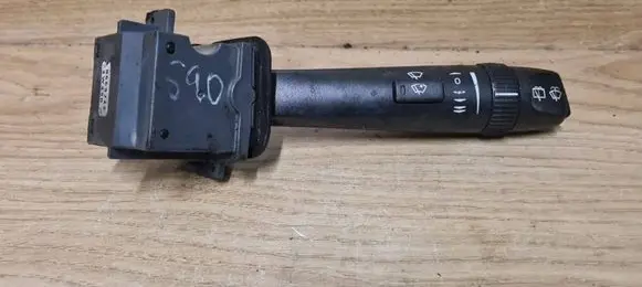 Volvo V70 Wiper control stalk 30669742
