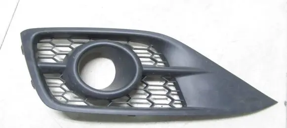 Honda CR-V Front bumper lower grill 71108-T1G-G1