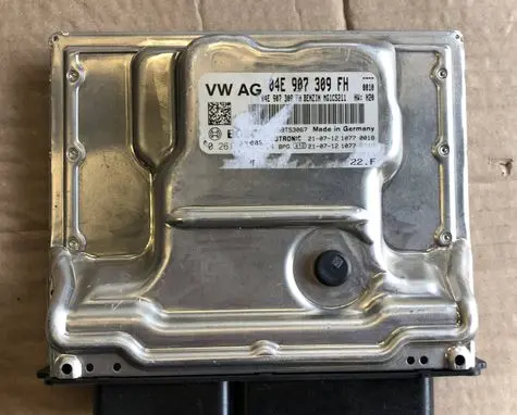 Volkswagen Golf VIII Engine control unit/module 04E907309FH