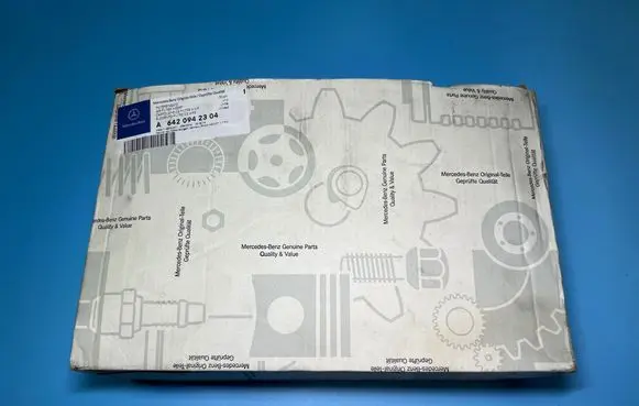 Mercedes-Benz GL X164 Air filter A6420942304 A6420942404