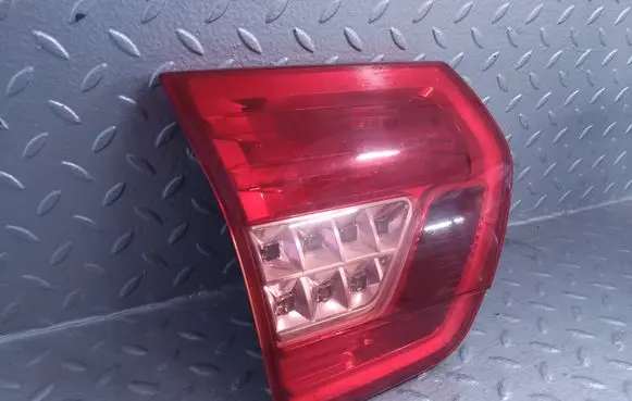 Citroen C5 Tailgate rear/tail lights 9681074380