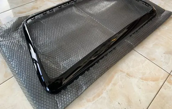 Front bumper upper radiator grill