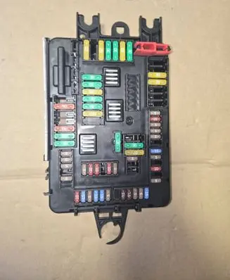 BMW X5 F15 Fuse module 6819651