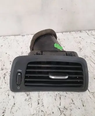 Volvo V70 Dashboard side air vent grill/cover trim 3409375