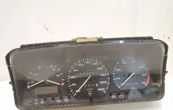 Volkswagen PASSAT B3 Speedometer (instrument cluster) 357919033CC 357919059BA
