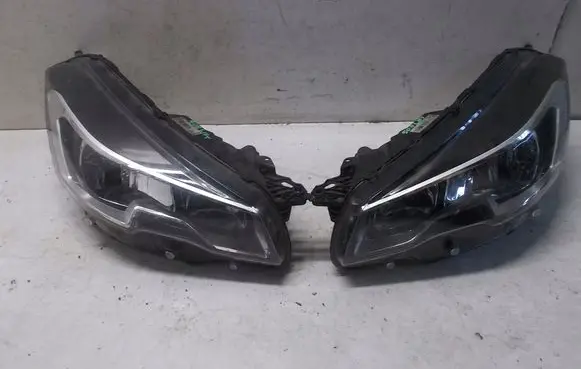 Peugeot 508 Headlights/headlamps set 9807241280