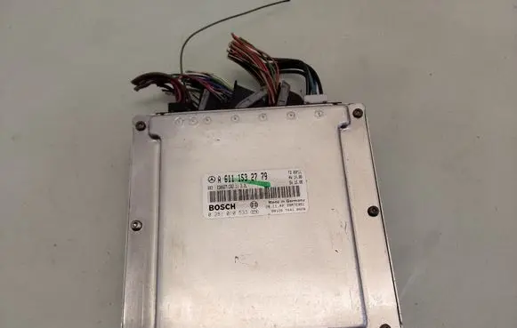 Mercedes-Benz E W210 Engine control unit/module A6111532779