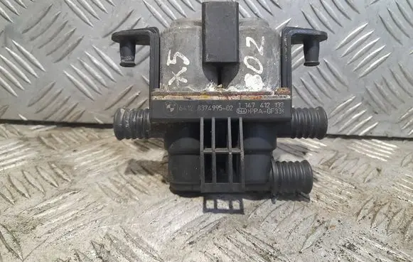 BMW X5 E53 Coolant heater control valve 64128374995