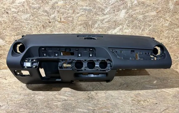 Mercedes-Benz GLA H247 Dashboard A2476803300 B004825