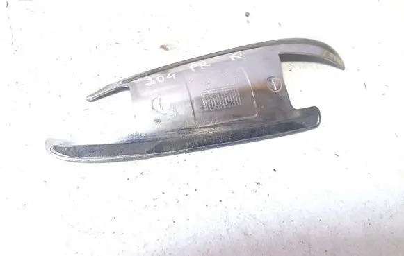 Mercedes-Benz C W204 Other front door trim element A2047660164
