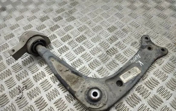 Peugeot 508 Front lower control arm/wishbone