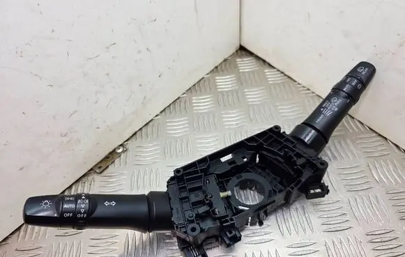 Mitsubishi ASX Wiper turn signal indicator stalk/switch 8617A012 17G688