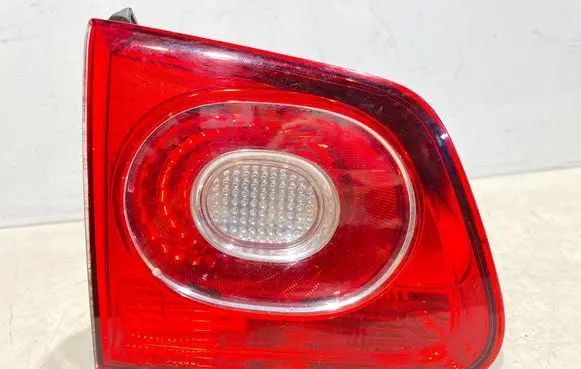 Volkswagen Tiguan Tailgate rear/tail lights 5N0945093C 00969203 235909